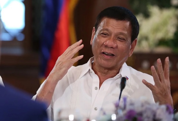 Duterte says drug addicts used to rape 'beautiful' women 'worth dying' for