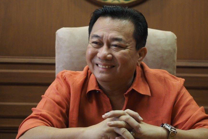Alvarez calls social media critics of CHR budget 'fools'