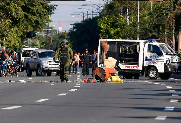 Hunt on for 2 more suspects in attempted Manila bombing