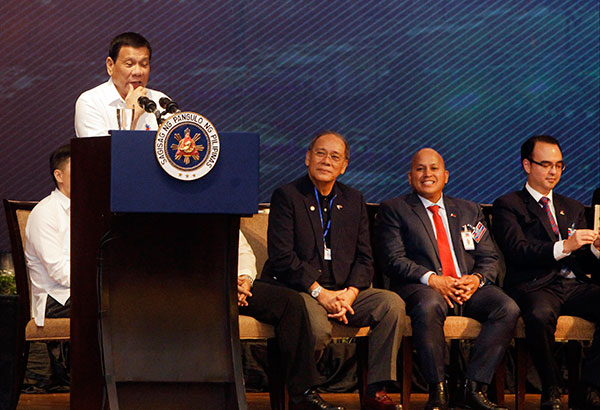 Duterte seeks Asean unity in Cambodia, Singapore trips