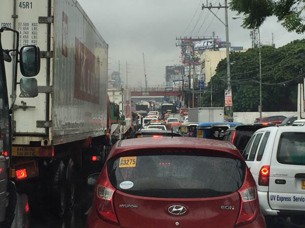 Road works turn Ortigas Avenue Extension into another EDSA