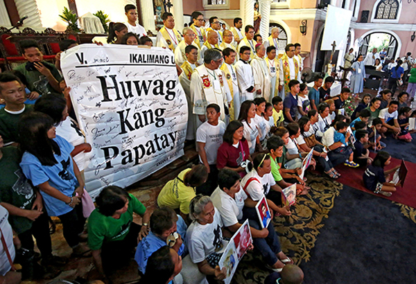 Palace calls for unity as hundreds join anti-EJK mass