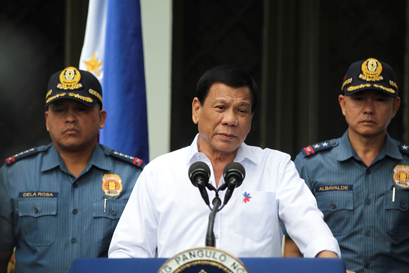 Duterte raises reward for arrest of 'ninja' cops to P3M