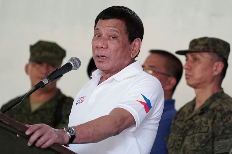 Duterte eyes moving intel funds to anti-terror campaign