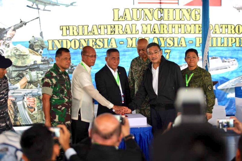 Philippines, Indonesia, Malaysia launch joint maritime patrols   