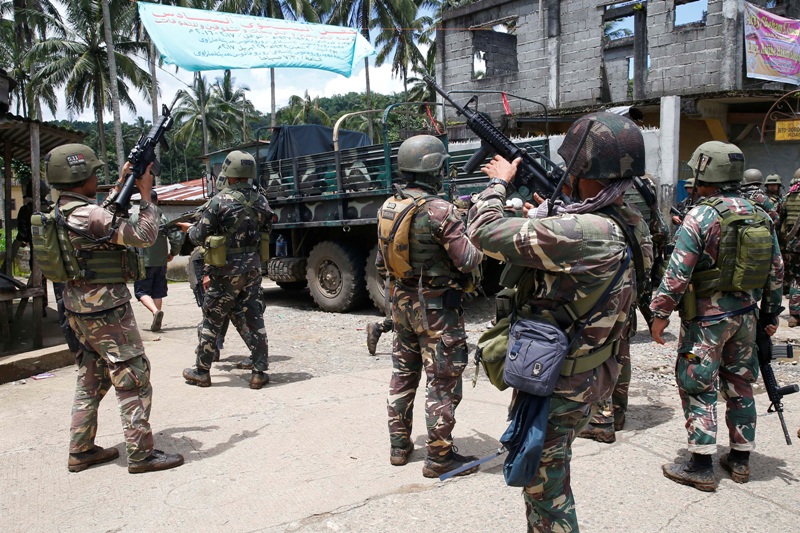 Troops kill Maute straggler in Marawi