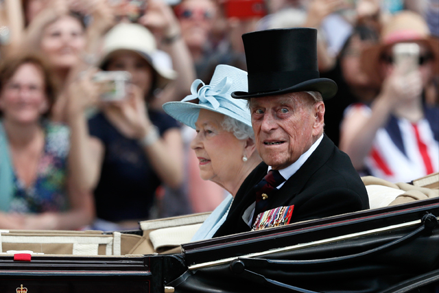 Prince Philip leaves London hospital after treatment 