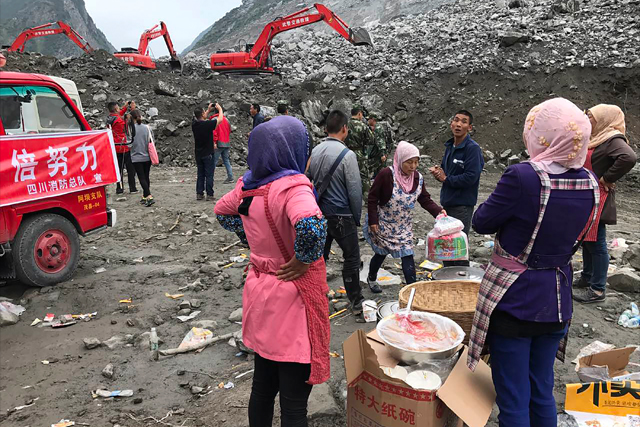 Philippines condoles with kin of China landslide victims