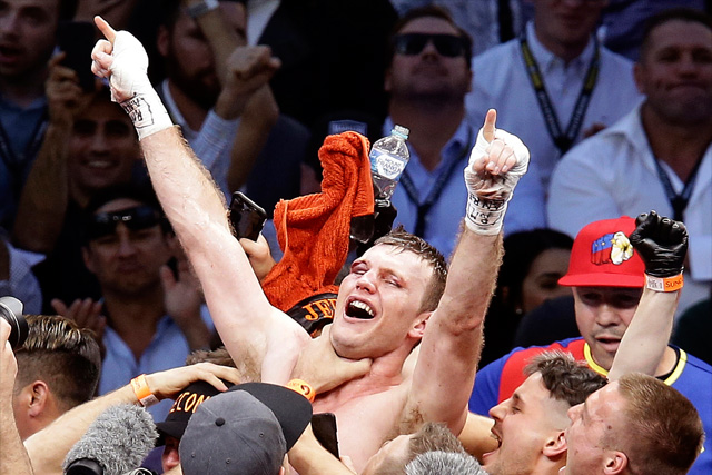 Sports personalities call Pacquiao-Horn decision 'robbery'