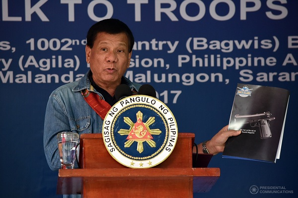 Duterte: Shoot suspects who fight back, make them fight if they don't 