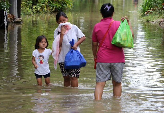 Widespread flooding hits Cotabato City