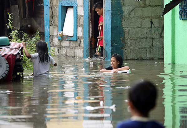 Gorio leaves Metro Manila flooded, classes suspended