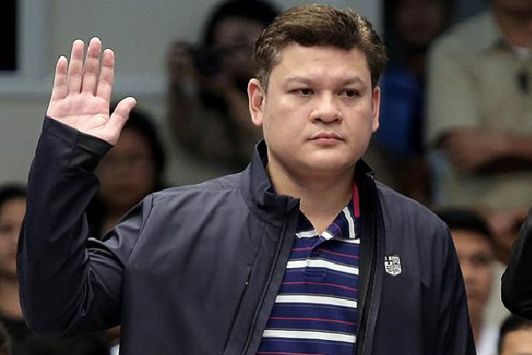 Tattoo sa likod: Paolo Duterte miyembro ng â��triadâ�� â�� Trillanes