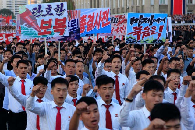 North Korea stages anti-US rally in battle with Trump