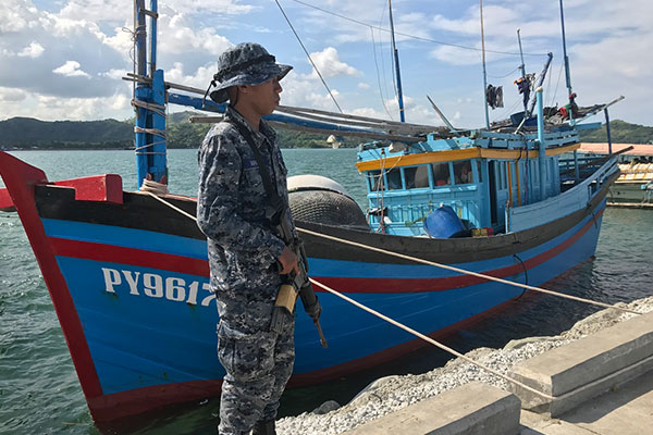 Philippine Navy at fault in death of 2 Vietnamese fishermen, probe finds