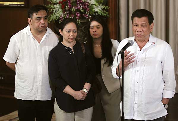 Duterte assures Atioâ��s kin: No whitewash in probe 