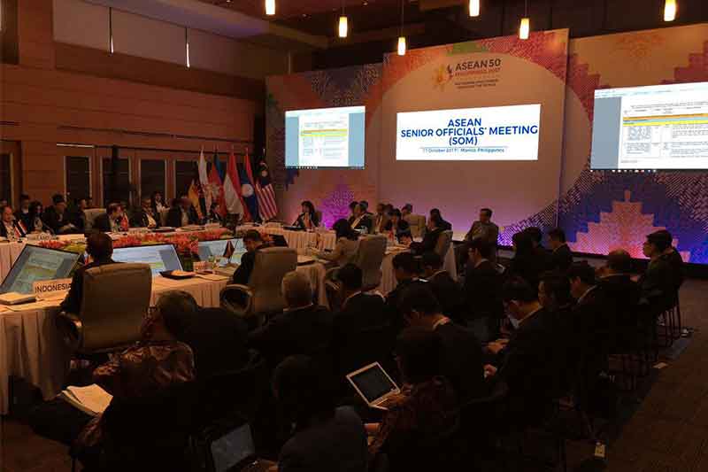 ASEAN officials convene in Manila to prepare November summit