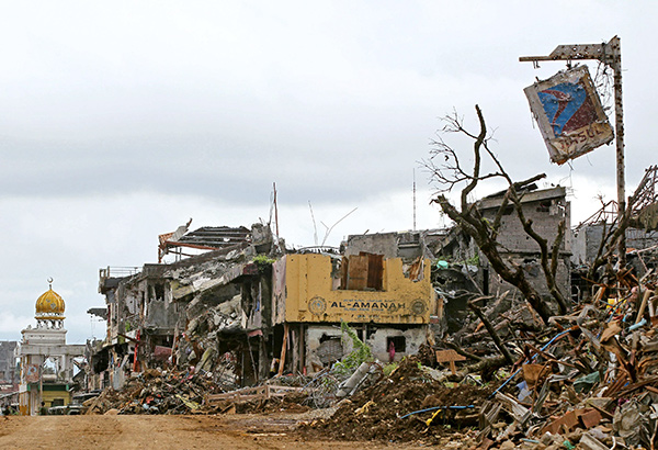 Roads in Marawi battle zone cleared