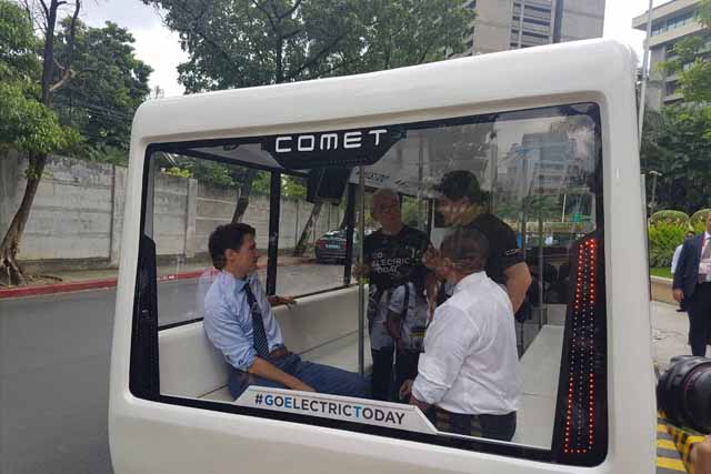 Trudeau inspects PWD-friendly Philippine electric jeep