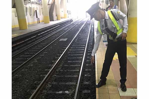 MRT staff trained to respond to emergencies, DoTr assures public