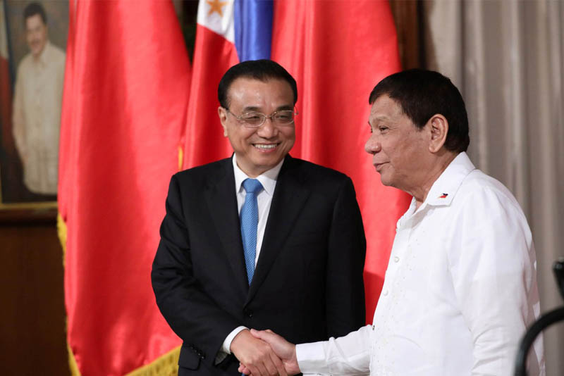 Duterte offers telecom role to China