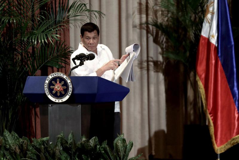 Duterte: Filipinos not yet ready for federalism