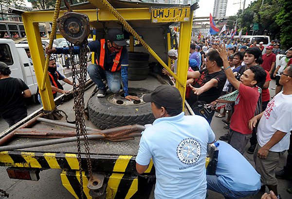 Public warned vs illegal towing service in Quezon City