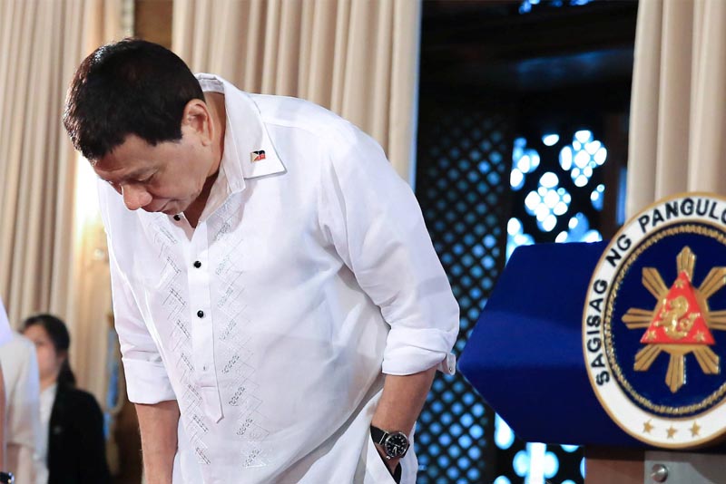 SWS: Duterte's satisfaction rating rebounds to 'very good' in Q4