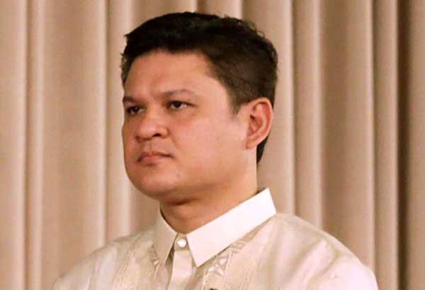 Paolo Duterte, Manases Carpio sue Trillanes     