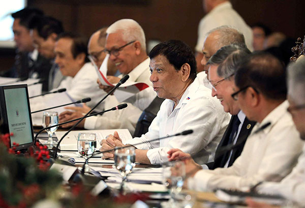 Palace: Extended term â��ultimate nightmareâ�� for Duterte