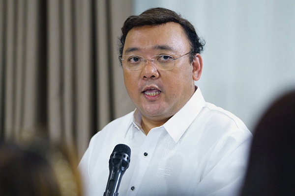 Roque says Robredo 'out of touch' over darkness shrouds Philippines remark