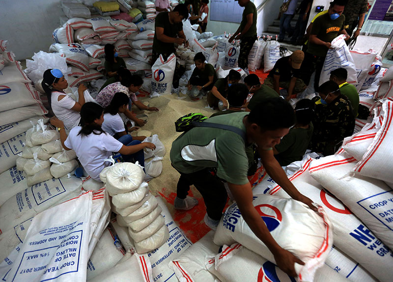 NDRRMC: Sufficient aid for communities affected by Mayon's eruption