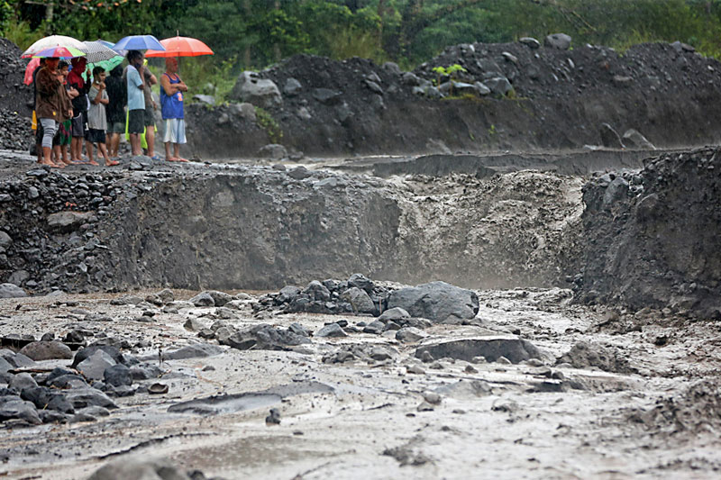 Lahar threat raised over Mayon