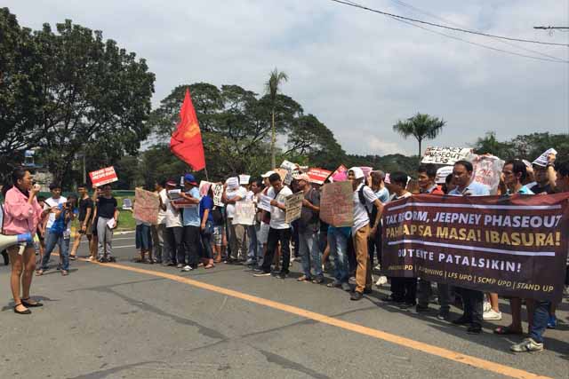 Drivers, students hold anti-jeepney phaseout protest in UP