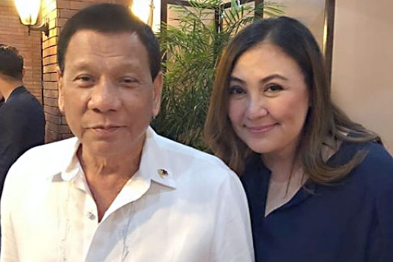 Sharon and brother dine with Duterte