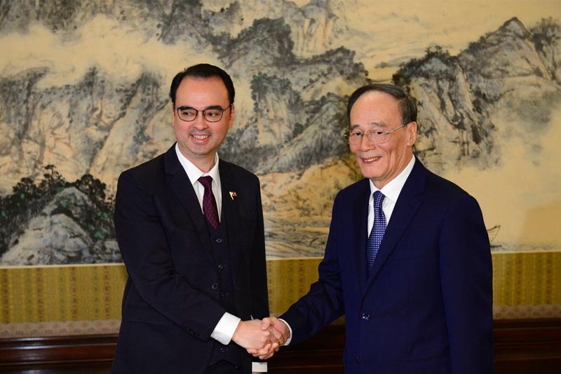 Chinaâ��s new vice president meets Cayetano in Beijing