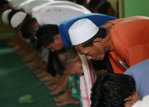 Palace asks Filipinos to pray for end to terrorism as Ramadan starts