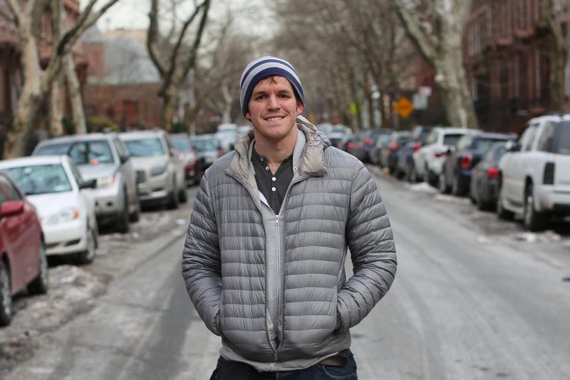'Humans of New York' creator arrives in Manila to hold talks for free
