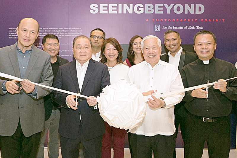  âSeeing Beyondâ opens at Solaire