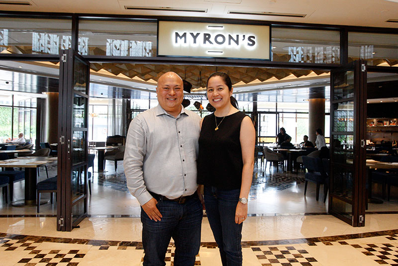 Time for Dad to meet the President at Myronâs 