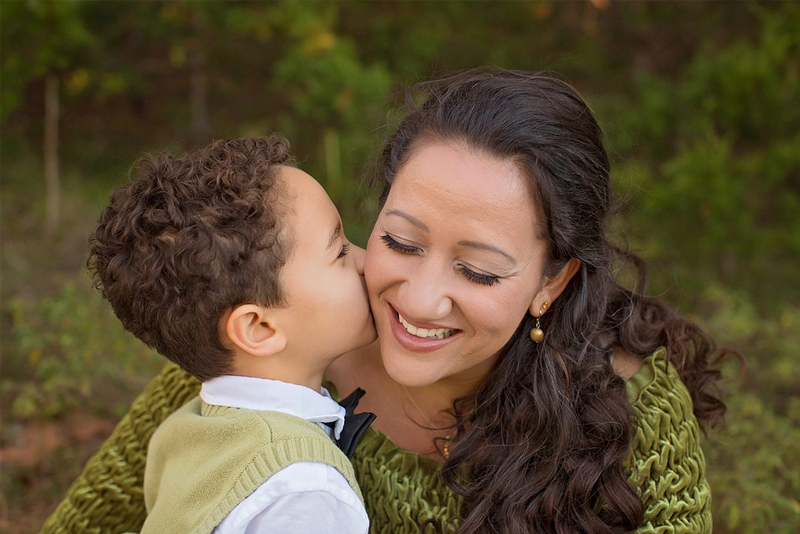 10 ways mothers expressed their nurturing love for us