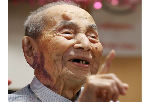 Guinness recognizes 112-year-old Japanese as oldest man