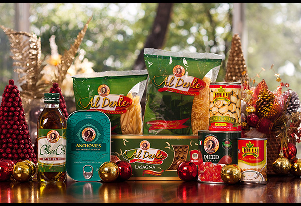 Spread cheer with a Christmas hamper