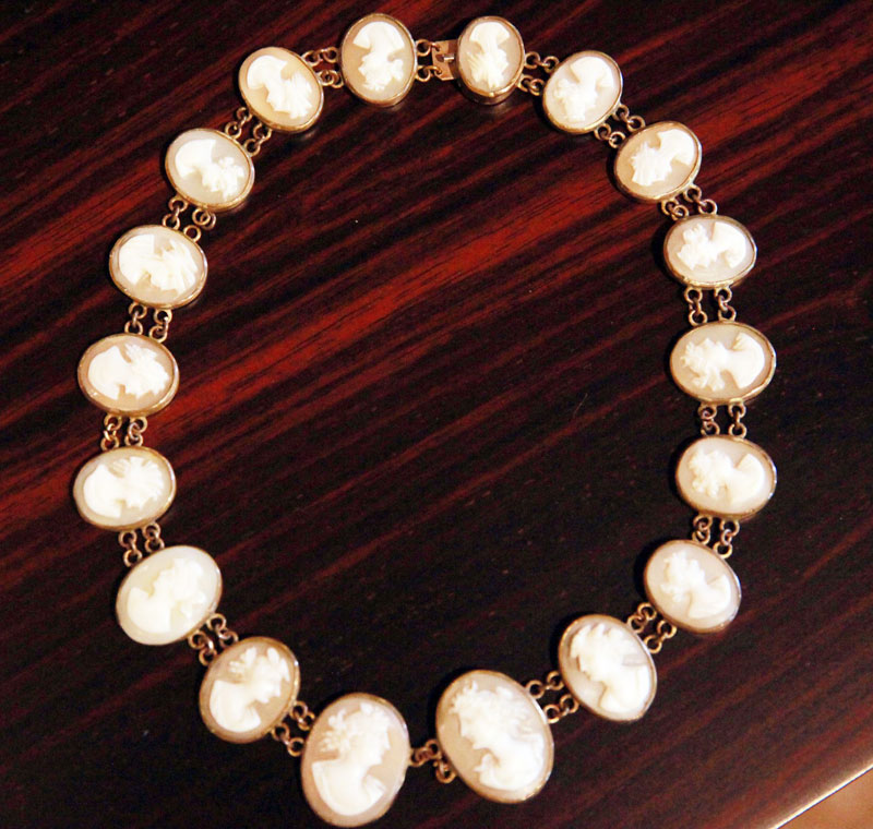 Alternate Pearl Bracelet  Anaash