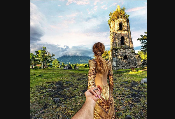 Insta Famous Followmeto Couple Amazed By Mayon Volcano Travel And Tourism Lifestyle Features 8346