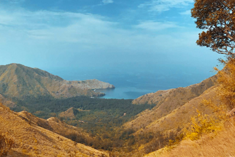 IN PHOTOS: Mt. Pundaquit, Anawangin Cove in Zambales