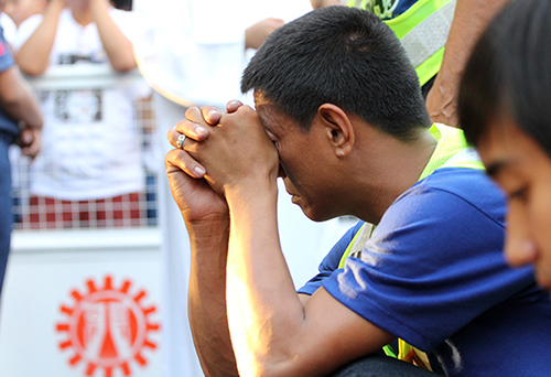 No sleep, bath for MMDA men in papal visit
