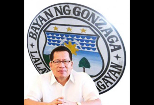 Murdered Cagayan mayor&rsquo;s widow seeks De Lima&rsquo;s help