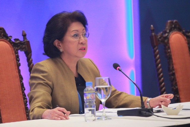 Morales tells Duterte: 'Anong pakialam niya?'