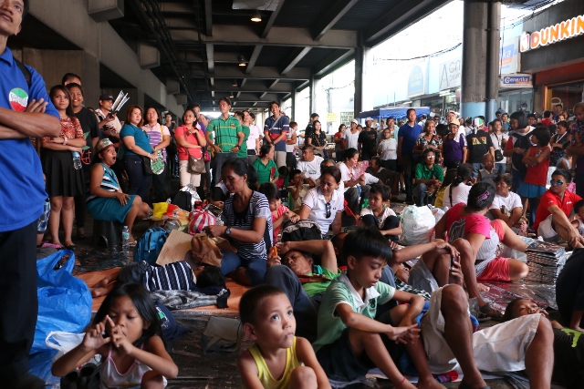 11 truckloads of garbage hauled from INC rally